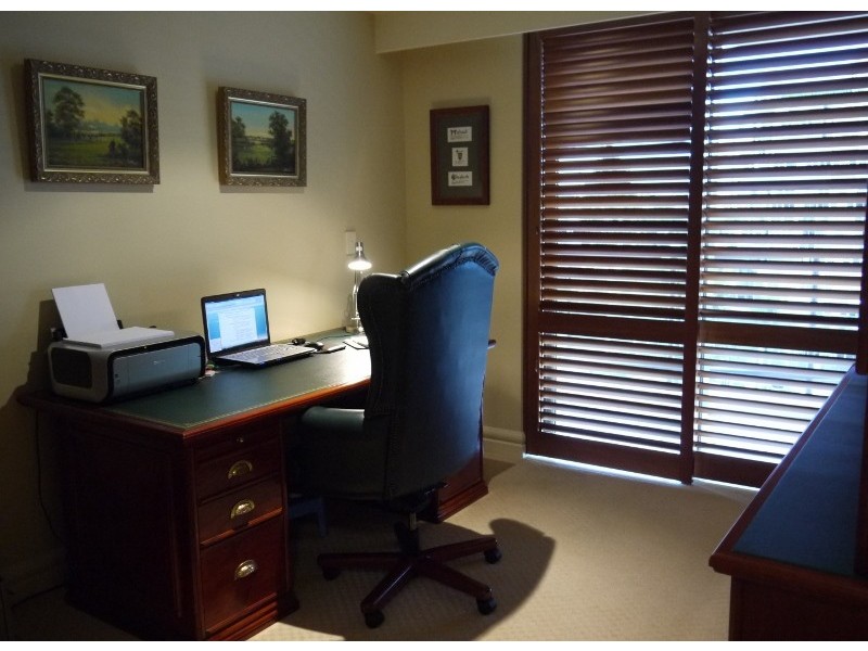 76 Thorn Street,, Kangaroo Point QLD 4169