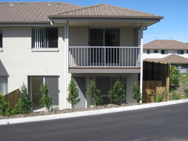 Pacific Pines QLD 4211