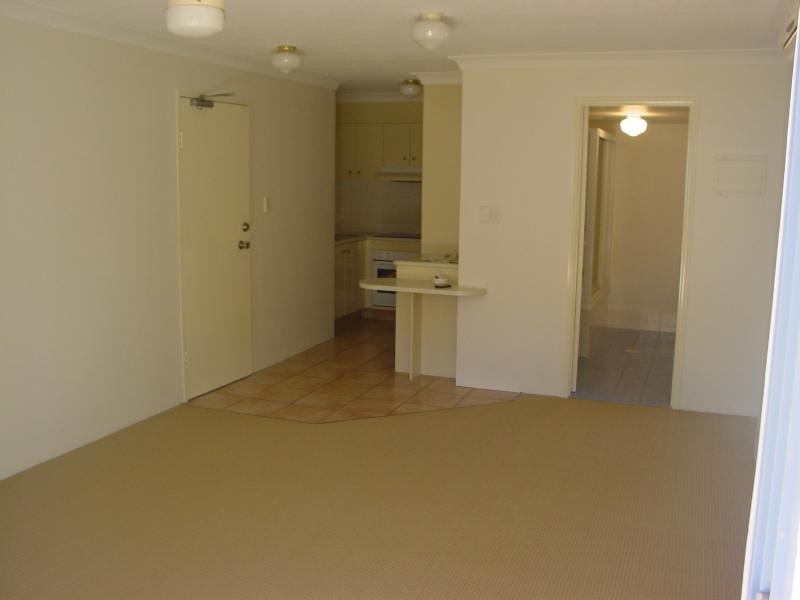 1/103-105 Frank Street, Labrador QLD 4215