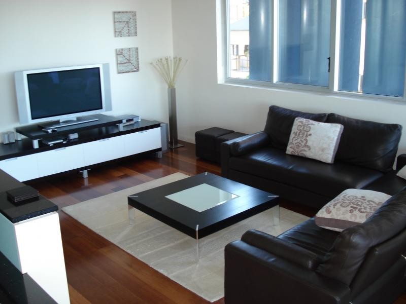 98 Thorn St, Kangaroo Point QLD 4169