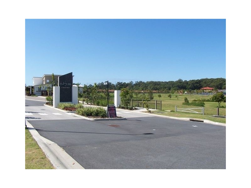 39/110 Tours Way, Burleigh Waters QLD 4220