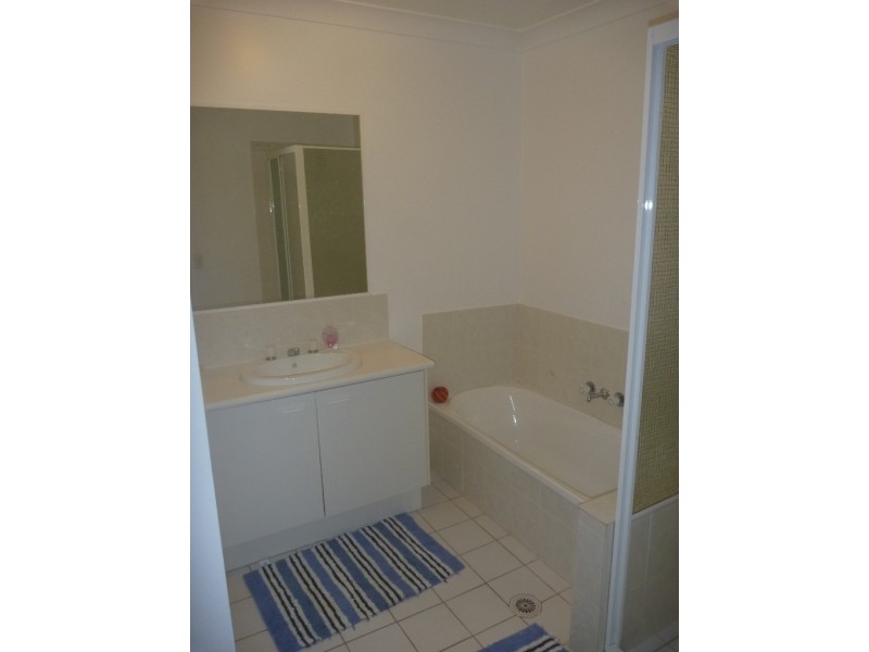 3 Arundel Drive,, Arundel QLD 4214