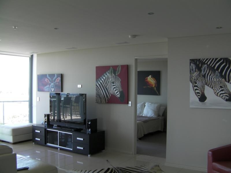 1 Como Crescent, Southport QLD 4215