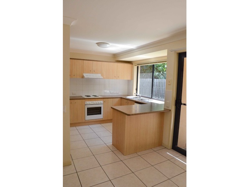 15/1 Hervey St, Pacific Pines QLD 4211