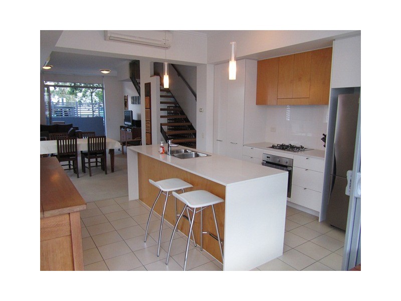 01/20 Anthony Street, West End QLD 4101