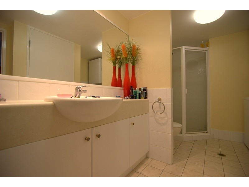 45 Deakin Street, Kangaroo Point QLD 4169