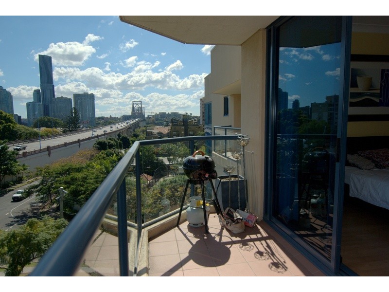 45 Deakin Street, Kangaroo Point QLD 4169
