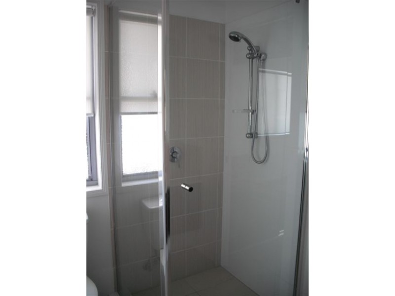 9/110 Tours Way, Burleigh Waters QLD 4220