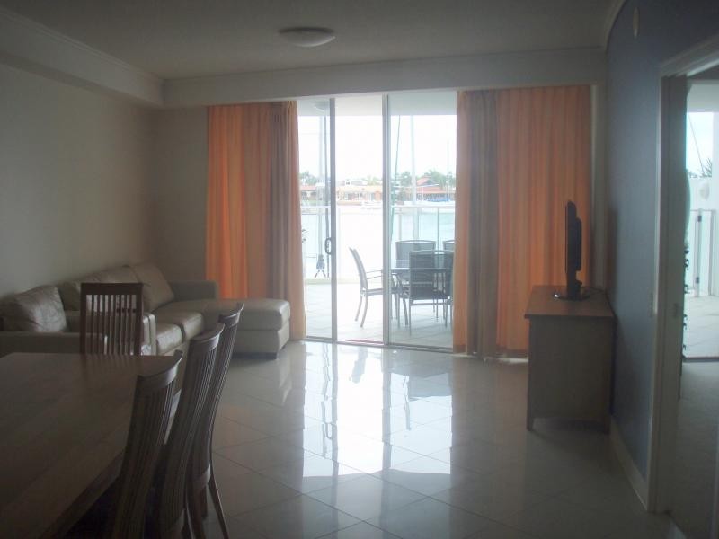 11 Nicklin Way, Minyama QLD 4575