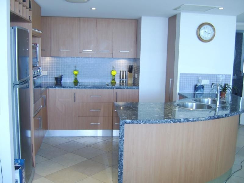 13 Nicklin Way, Minyama QLD 4575