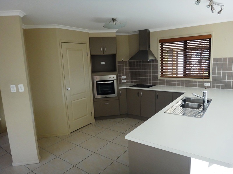 */21 Tomah Street, Pacific Pines QLD 4211