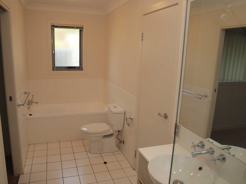 Varsity Lakes QLD 4227