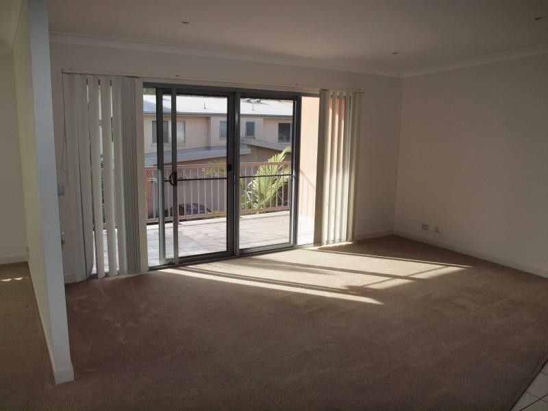 Varsity Lakes QLD 4227