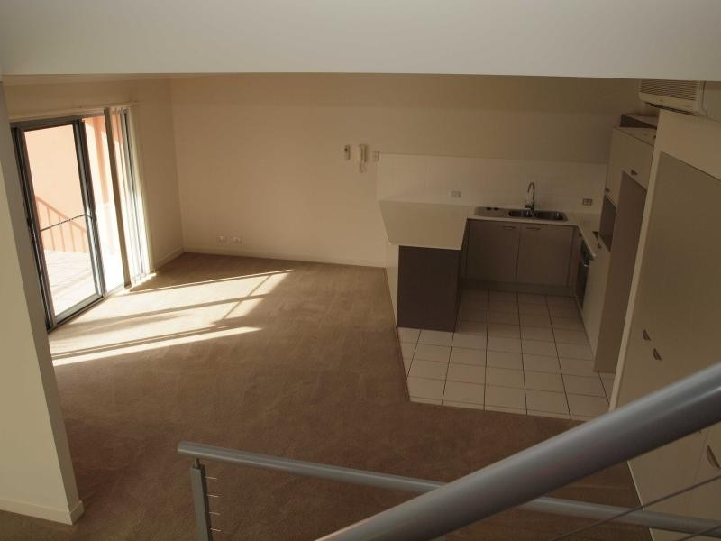 Varsity Lakes QLD 4227