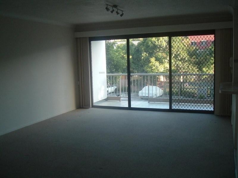 66 Dutton St, Coolangatta QLD 4225