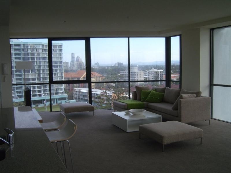 4 Wahrronga Place, Surfers Paradise QLD 4217