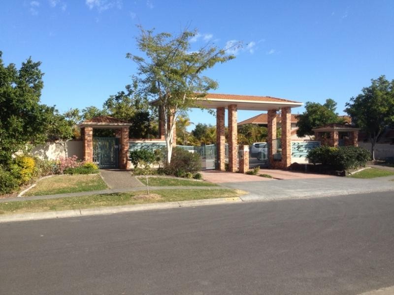 21 Regensberg Close, Varsity Lakes QLD 4227