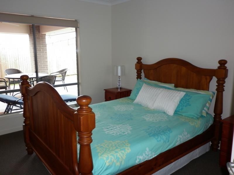 81 Wunburra Circle, Pacific Pines QLD 4211