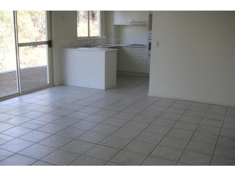 3 Arundel Drive,, Arundel QLD 4214