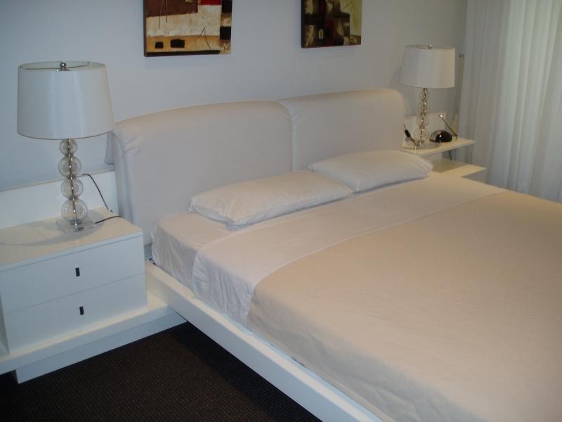 1 Como Crescent, Southport QLD 4215