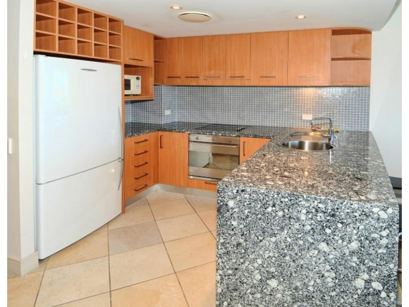 13 Nicklin Way, Minyama QLD 4575