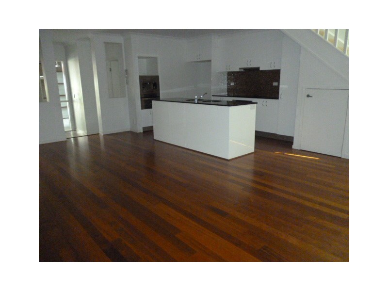 Biggera Waters QLD 4216