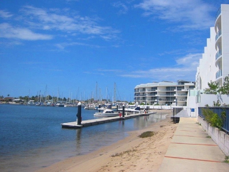 11 Nicklin Way, Minyama QLD 4575