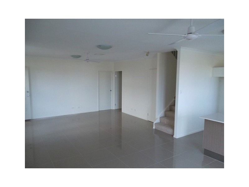 2 Photinia Crescent, Mountain Creek QLD 4557