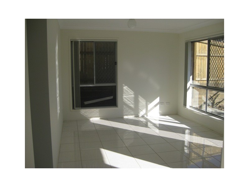 Pacific Pines QLD 4211