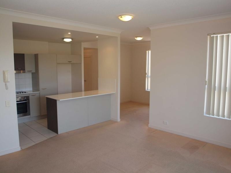 Varsity Lakes QLD 4227