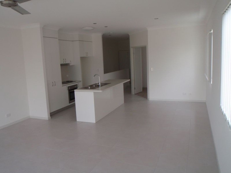 4/46 Bayswater Ave, Varsity Lakes QLD 4227