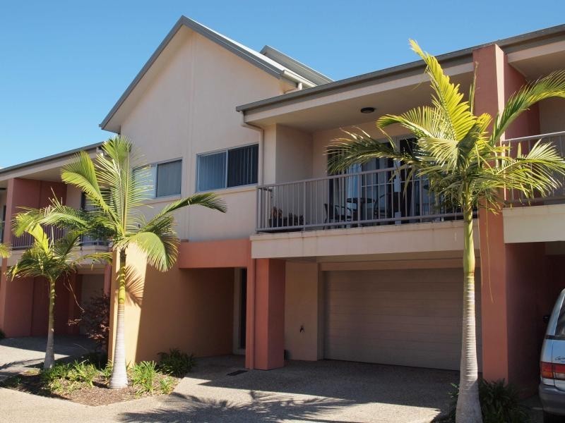 Varsity Lakes QLD 4227