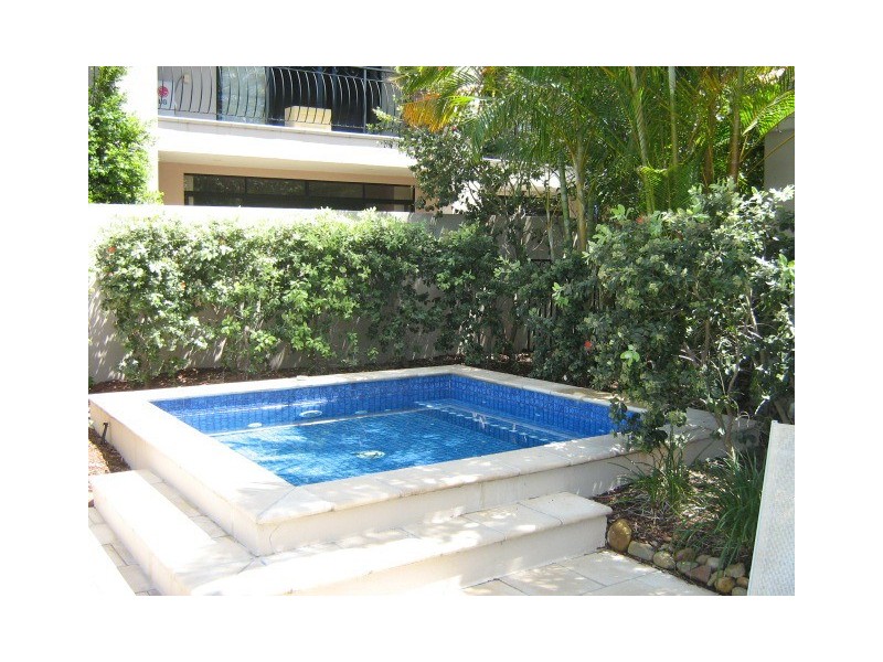 12/7 Elliott St, Surfers Paradise QLD 4217