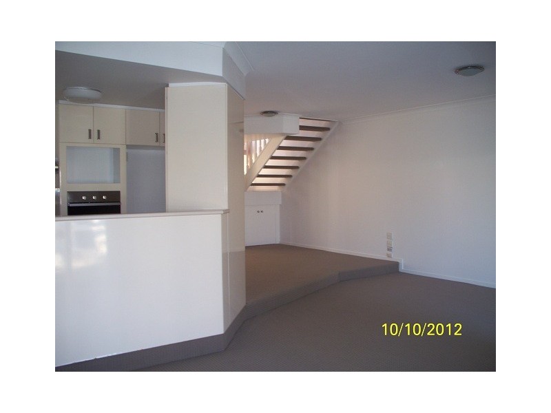 44/81 Boykambil Esp Nth, Hope Island QLD 4212