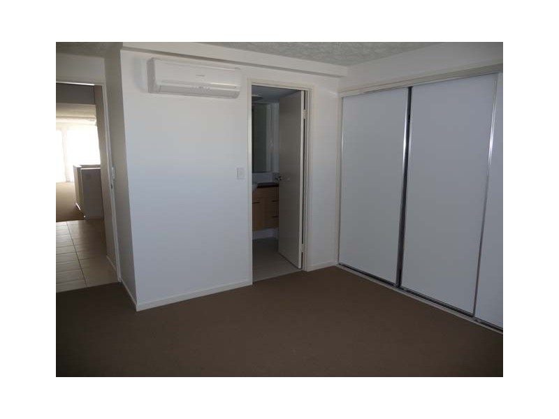 16/10 Grand Parade, Kawana Island QLD 4575