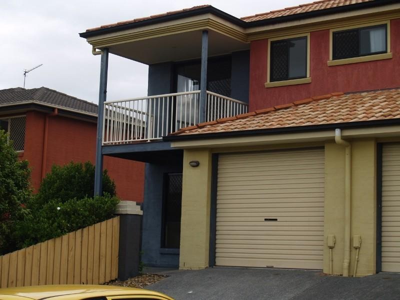 Pacific Pines QLD 4211