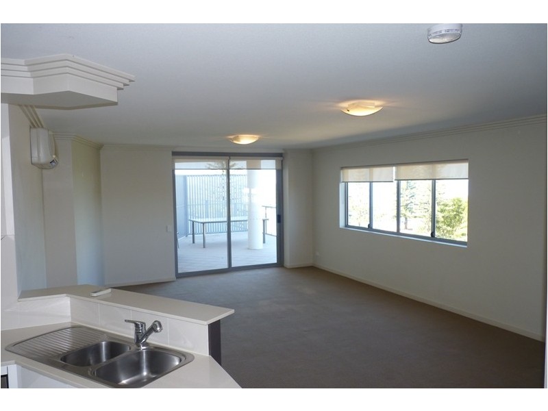 403/89 Landsborough Avenue, Scarborough QLD 4020