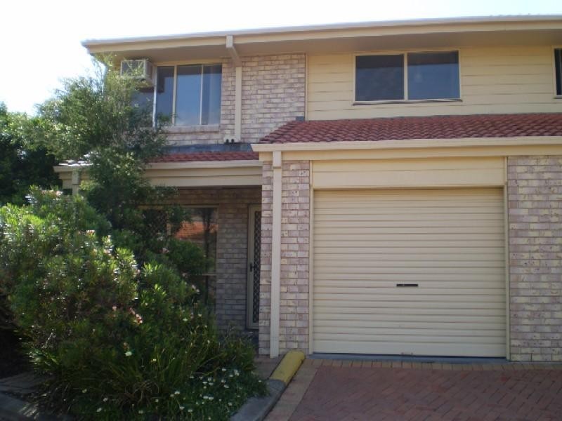 32/7 Oricon Court, Springwood QLD 4127