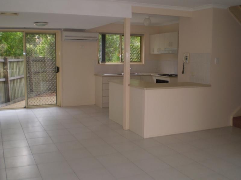 32/7 Oricon Court, Springwood QLD 4127
