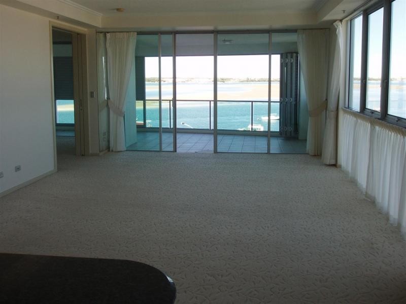 300 Marine Parade, Labrador QLD 4215