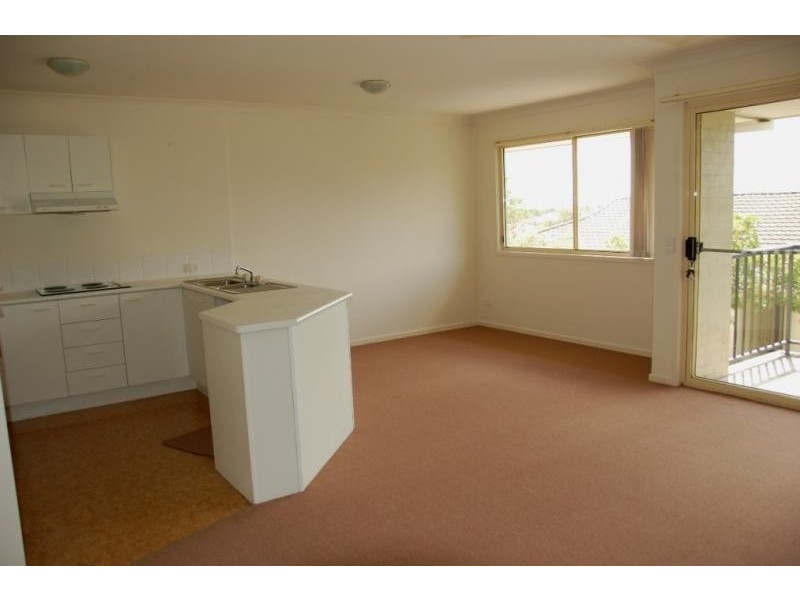 4/3 Arundel Drive,, Arundel QLD 4214