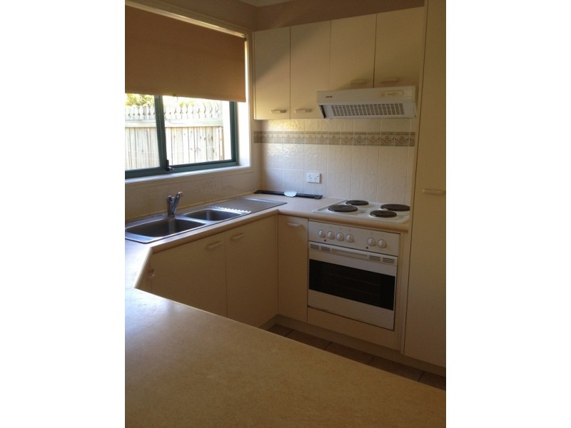 21 Regensberg Close, Varsity Lakes QLD 4227