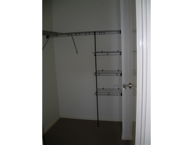 32/4 Grand Parade, Kawana Island QLD 4575