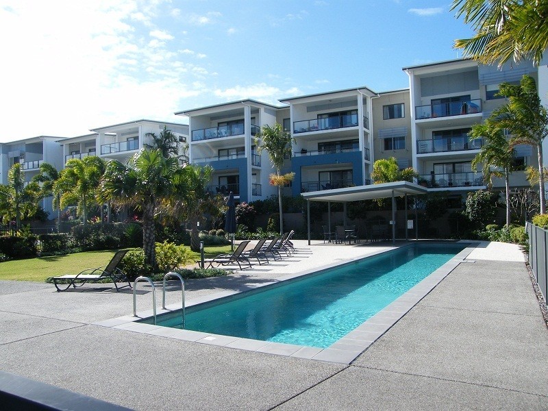 32/4 Grand Parade, Kawana Island QLD 4575