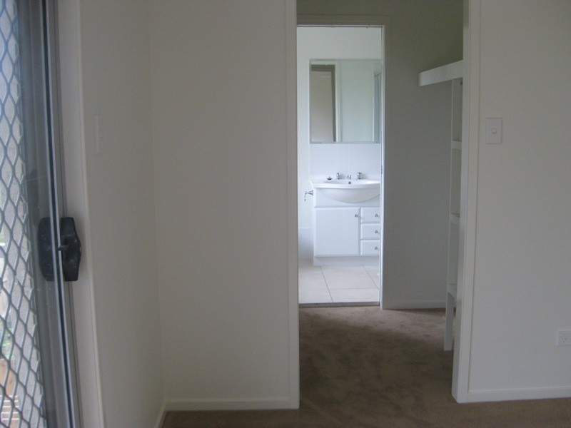 Pacific Pines QLD 4211