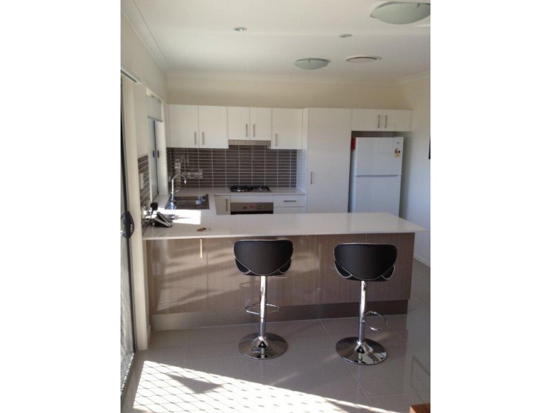 2 Photinia Crescent, Mountain Creek QLD 4557