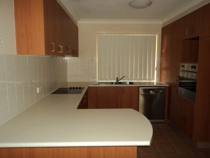 1 Eugene Drive, Varsity Lakes QLD 4227