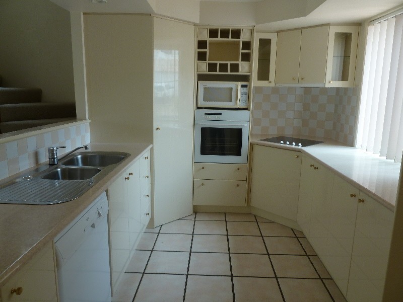 21/22-34 Glenside Drive, Robina QLD 4226