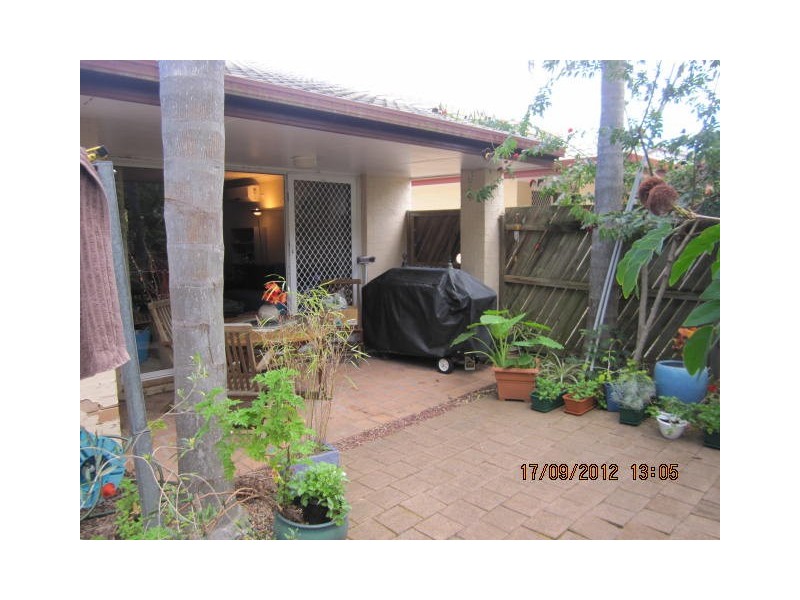 17/128 Benowa Road, Southport QLD 4215