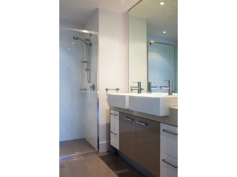 30 Paradise Island, Surfers Paradise QLD 4217